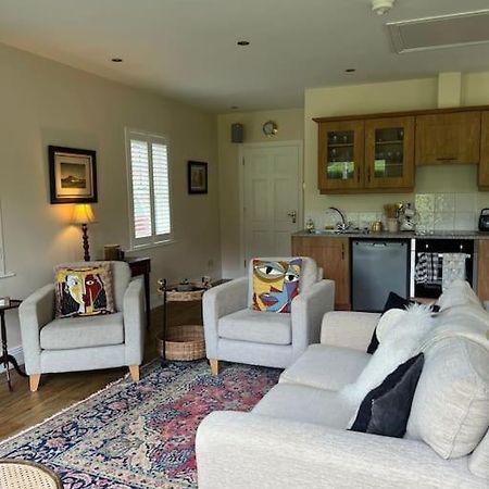 Adorable One Bedroom Apartment With Balcony Newtownards Esterno foto